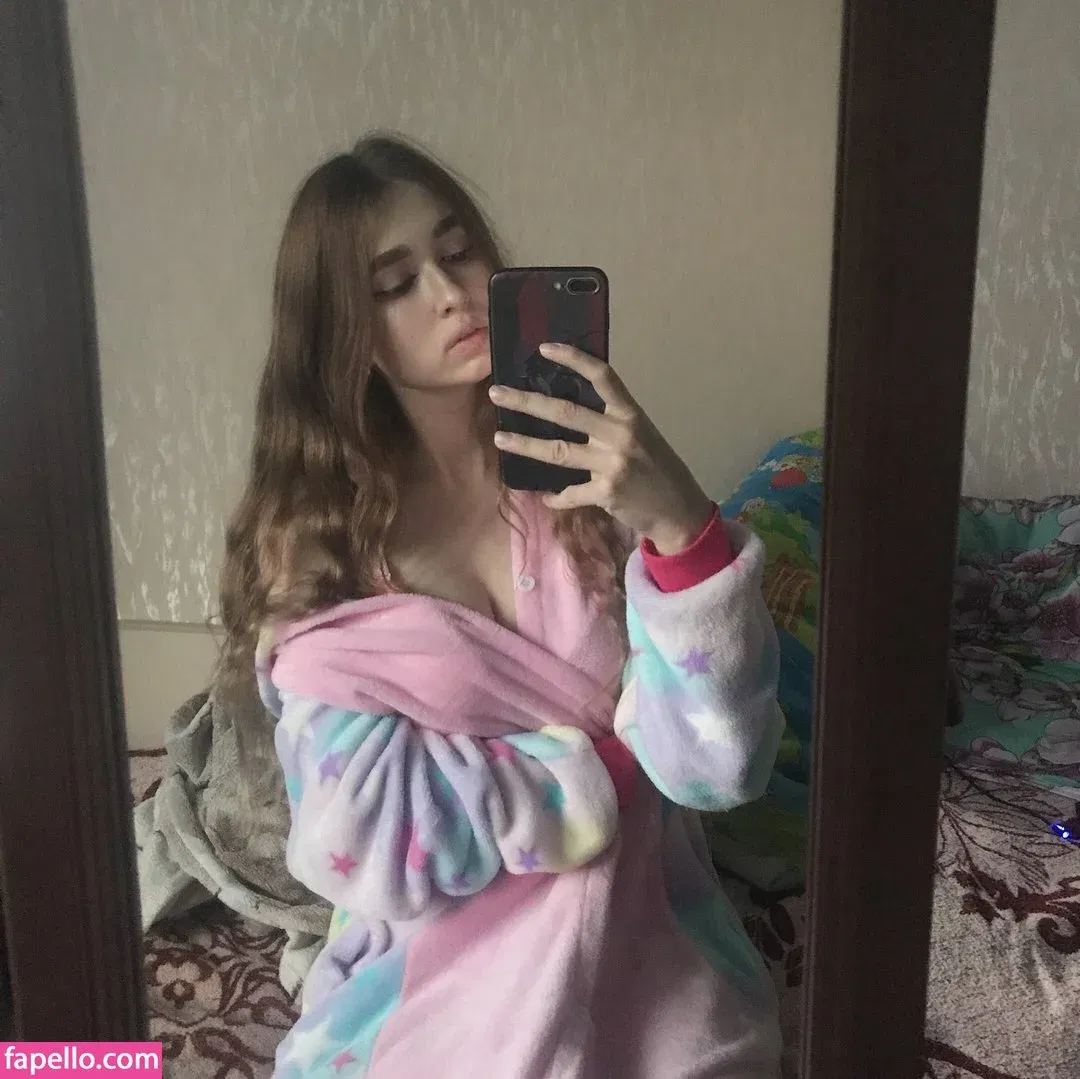 zzzaychonok Onlyfans Photo Gallery 