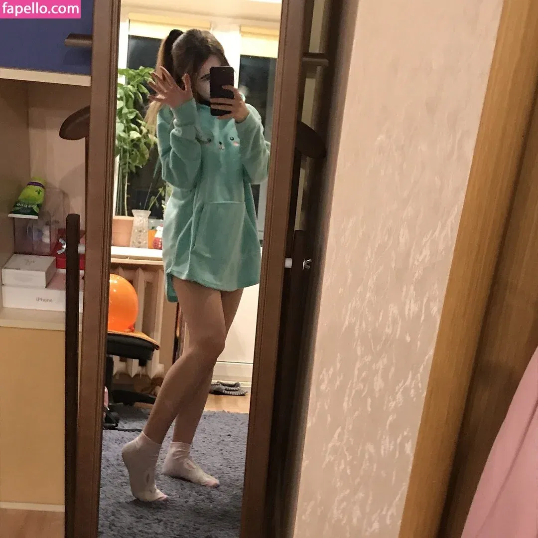 zzzaychonok Onlyfans Photo Gallery 