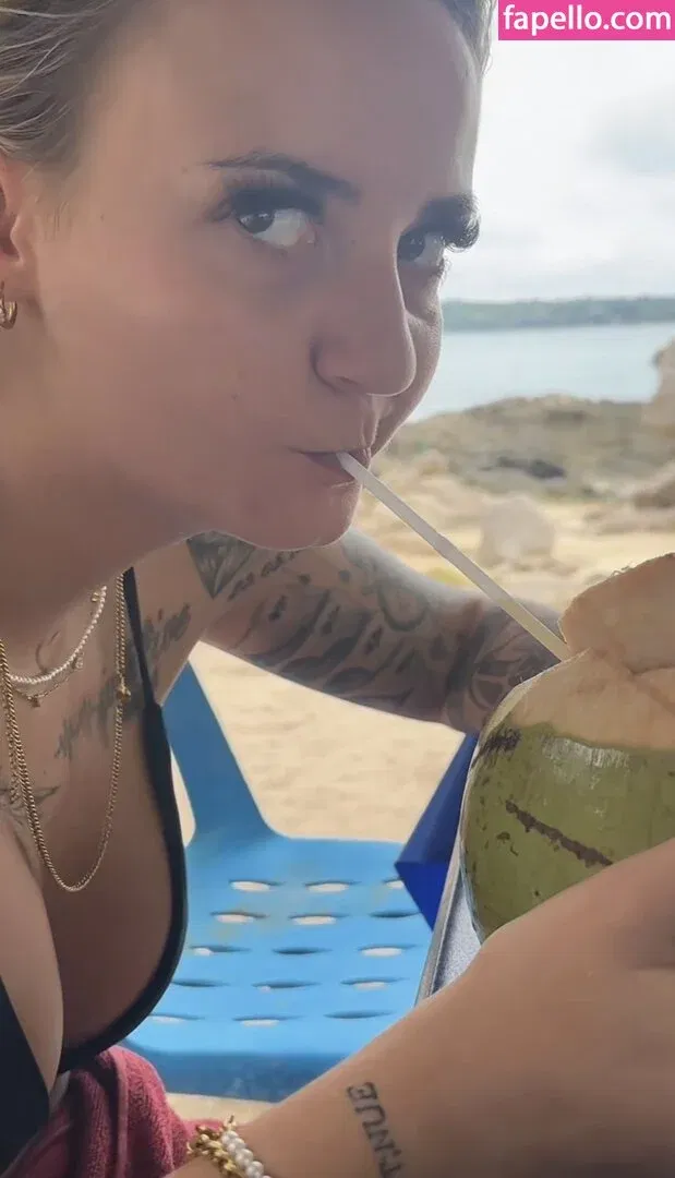 Laberrhababer Sarah Onlyfans Photo Gallery 