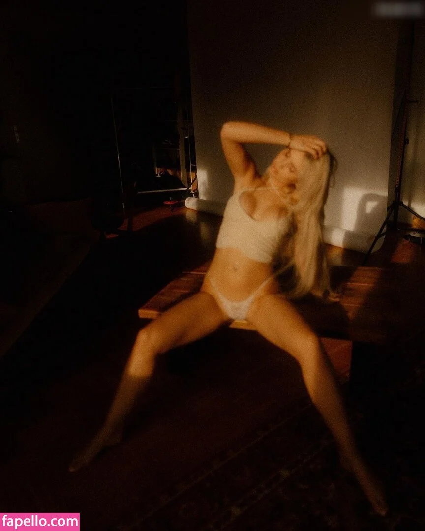 KinkySophiee Onlyfans Photo Gallery 