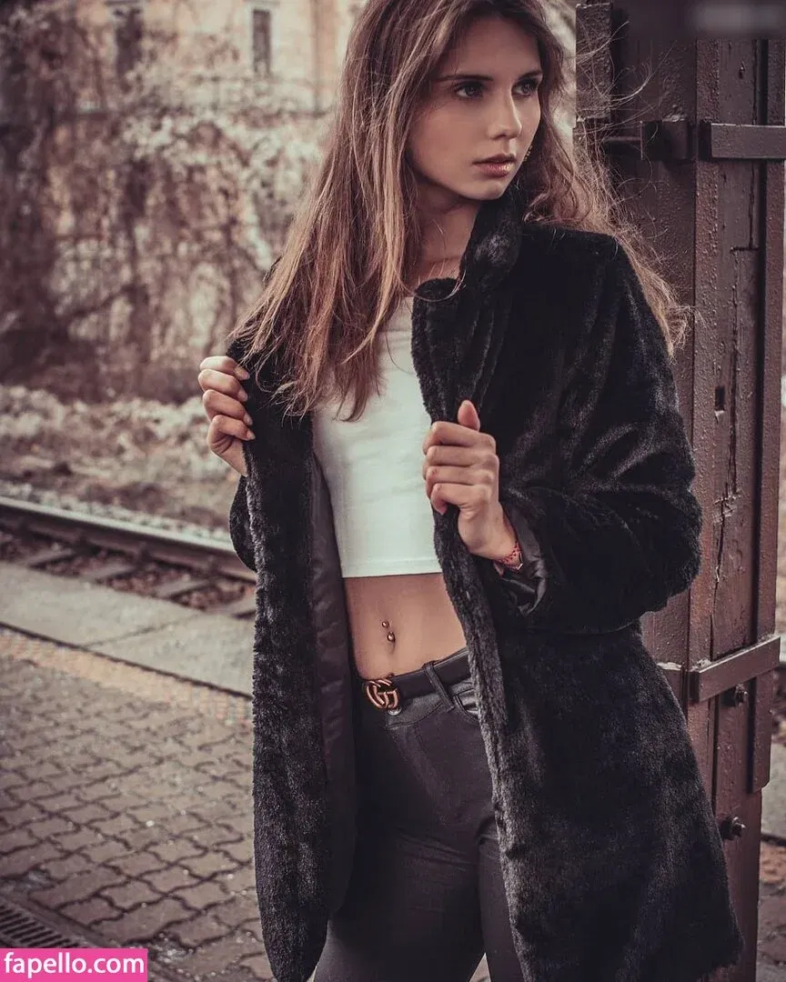 KinkySophiee Onlyfans Photo Gallery 