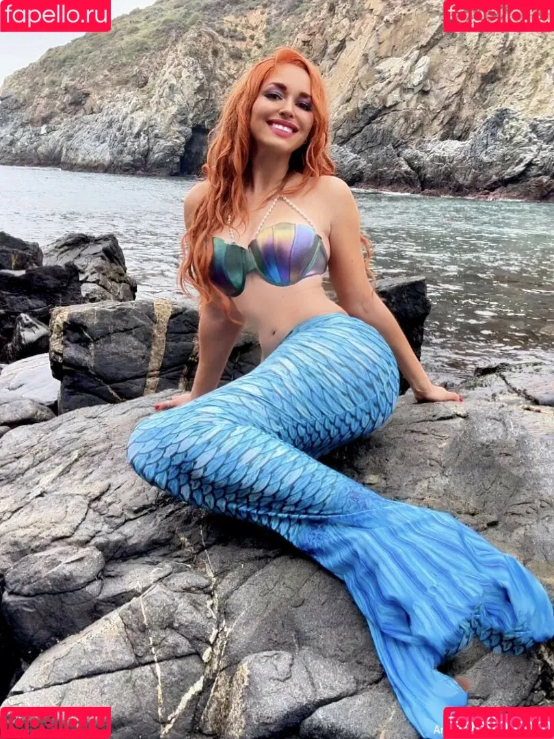 Nicole Block Onlyfans Photo Gallery 