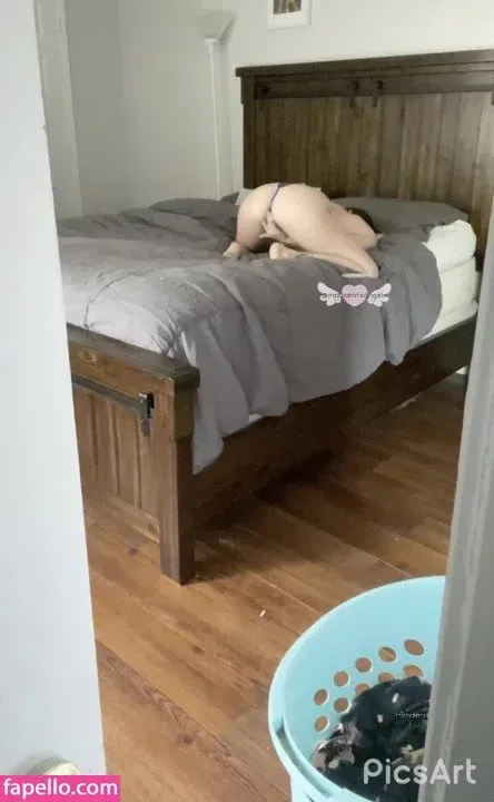 innocentxangelx Onlyfans Photo Gallery 