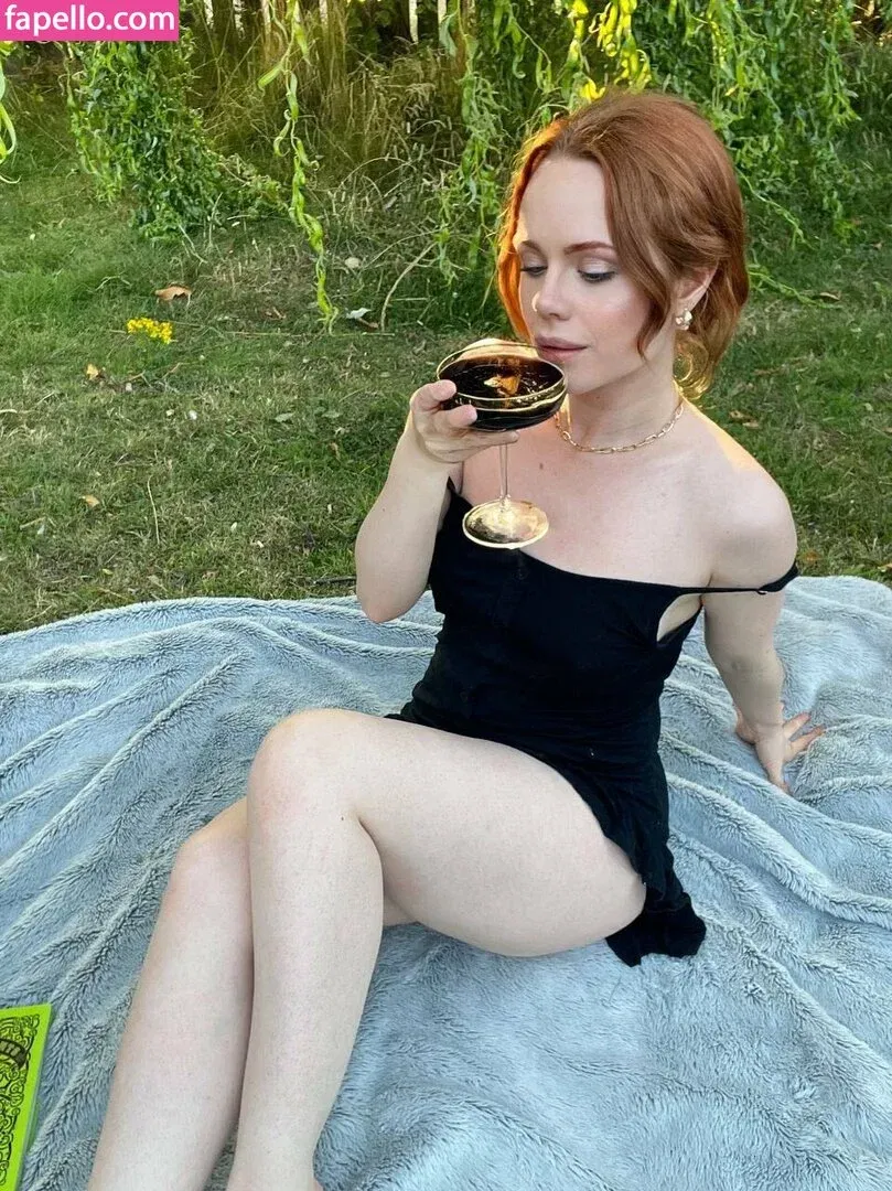 Elaiza Onlyfans Photo Gallery 