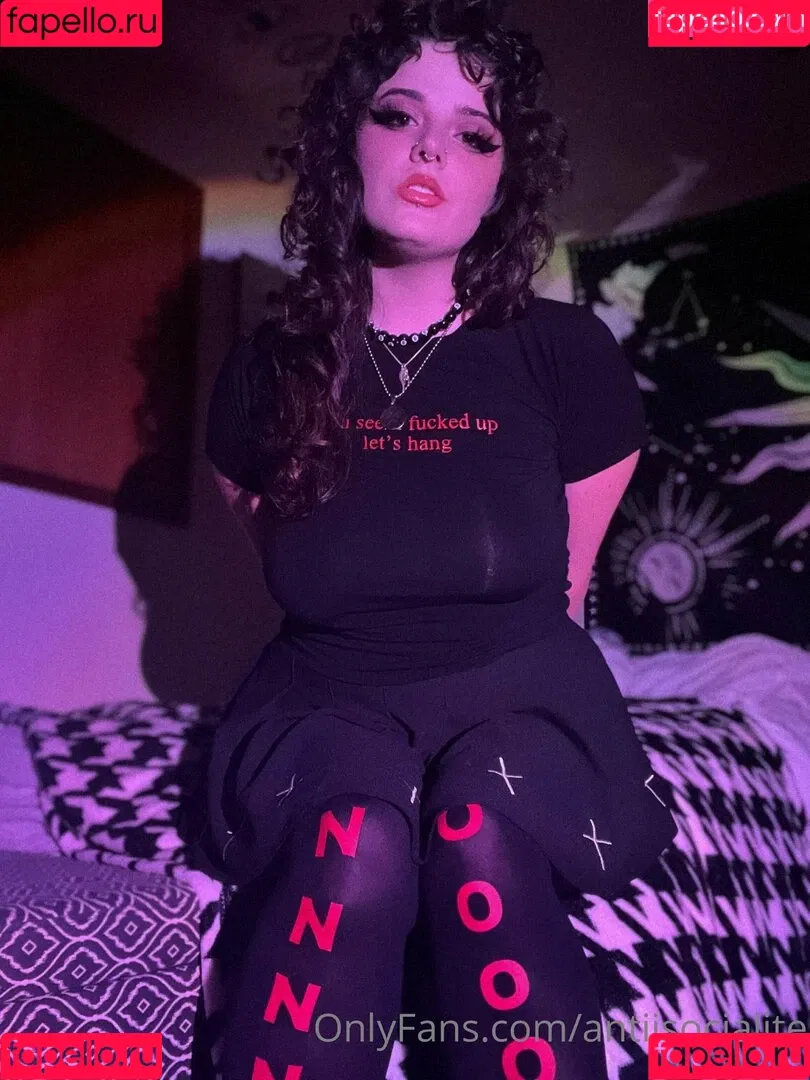 antiisocialite Onlyfans Photo Gallery 