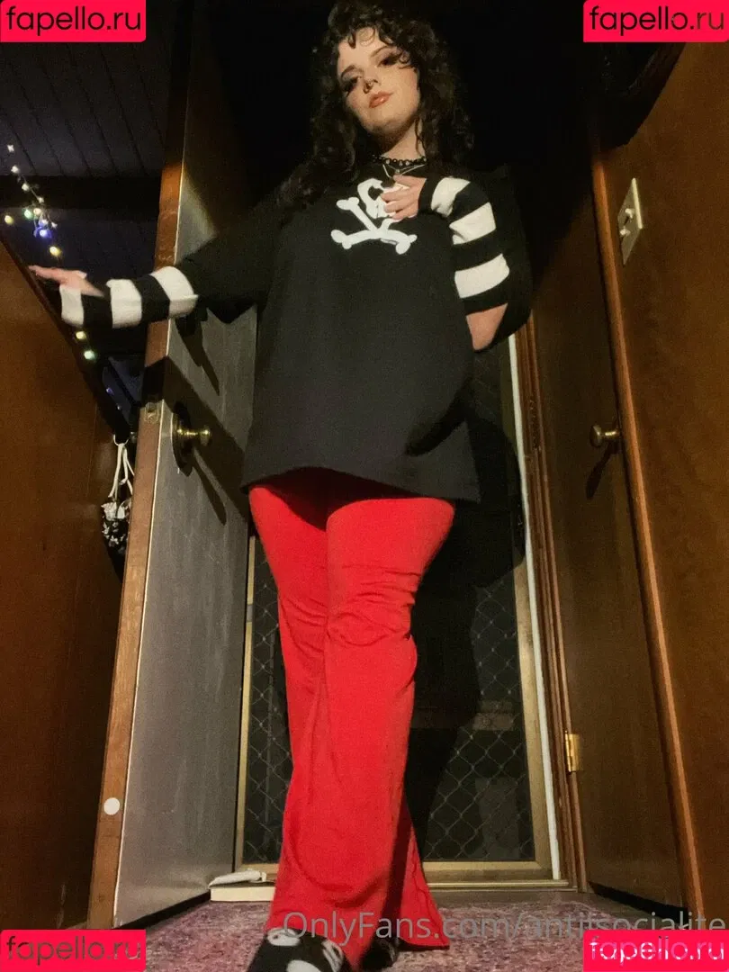 antiisocialite Onlyfans Photo Gallery 