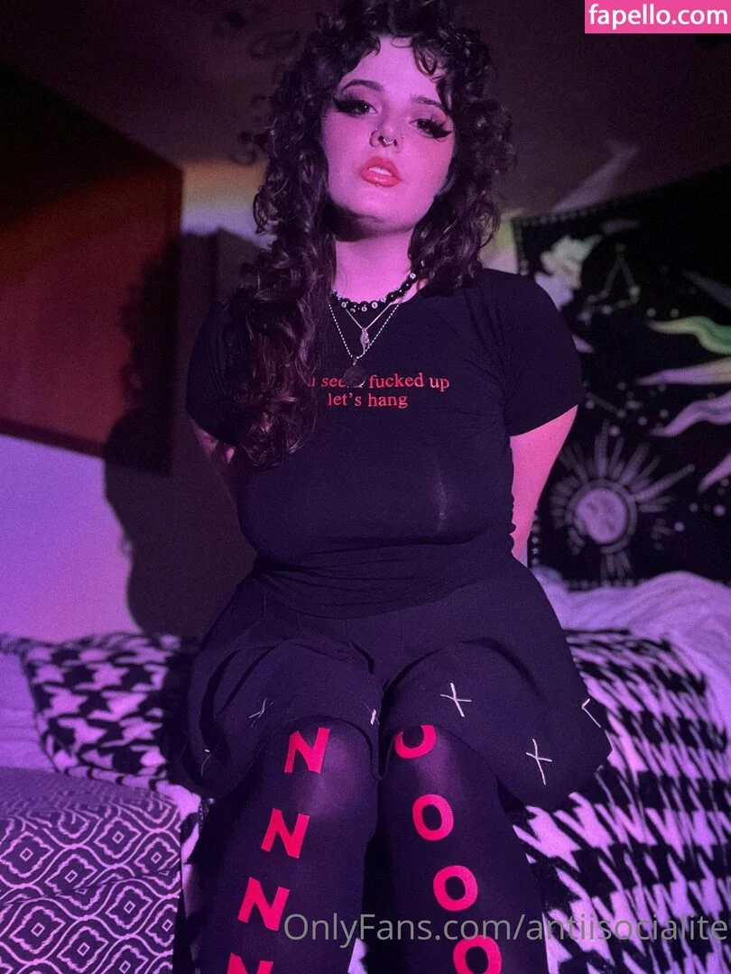 antiisocialite Onlyfans Photo Gallery 