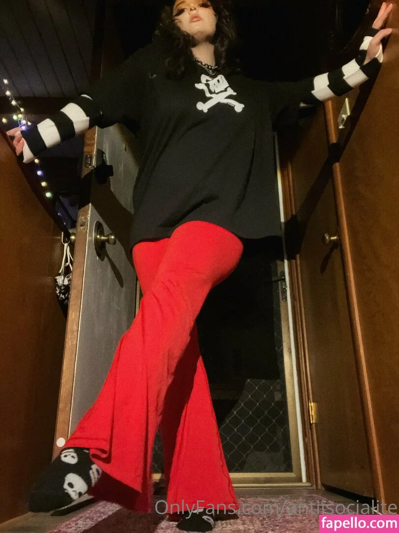 antiisocialite Onlyfans Photo Gallery 
