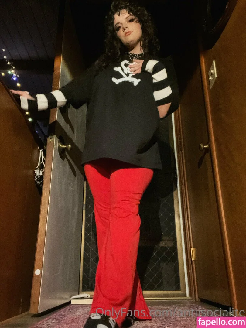 antiisocialite Onlyfans Photo Gallery 