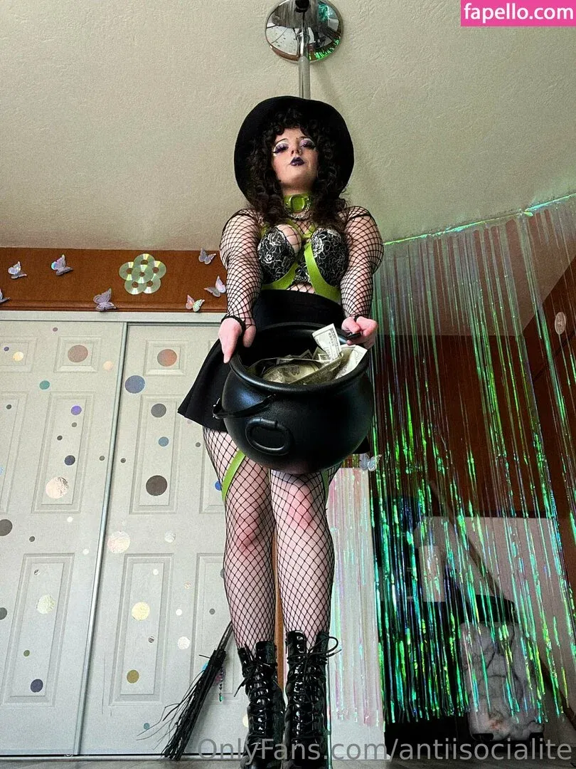 antiisocialite Onlyfans Photo Gallery 
