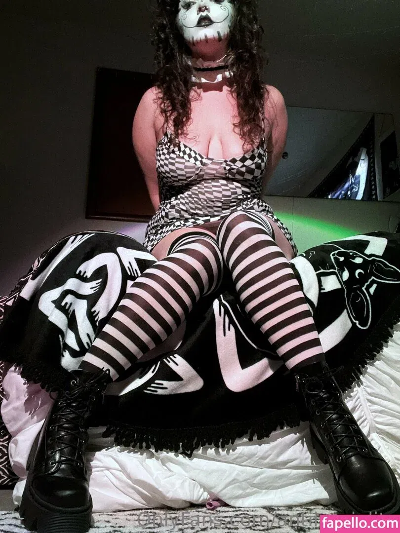 antiisocialite Onlyfans Photo Gallery 