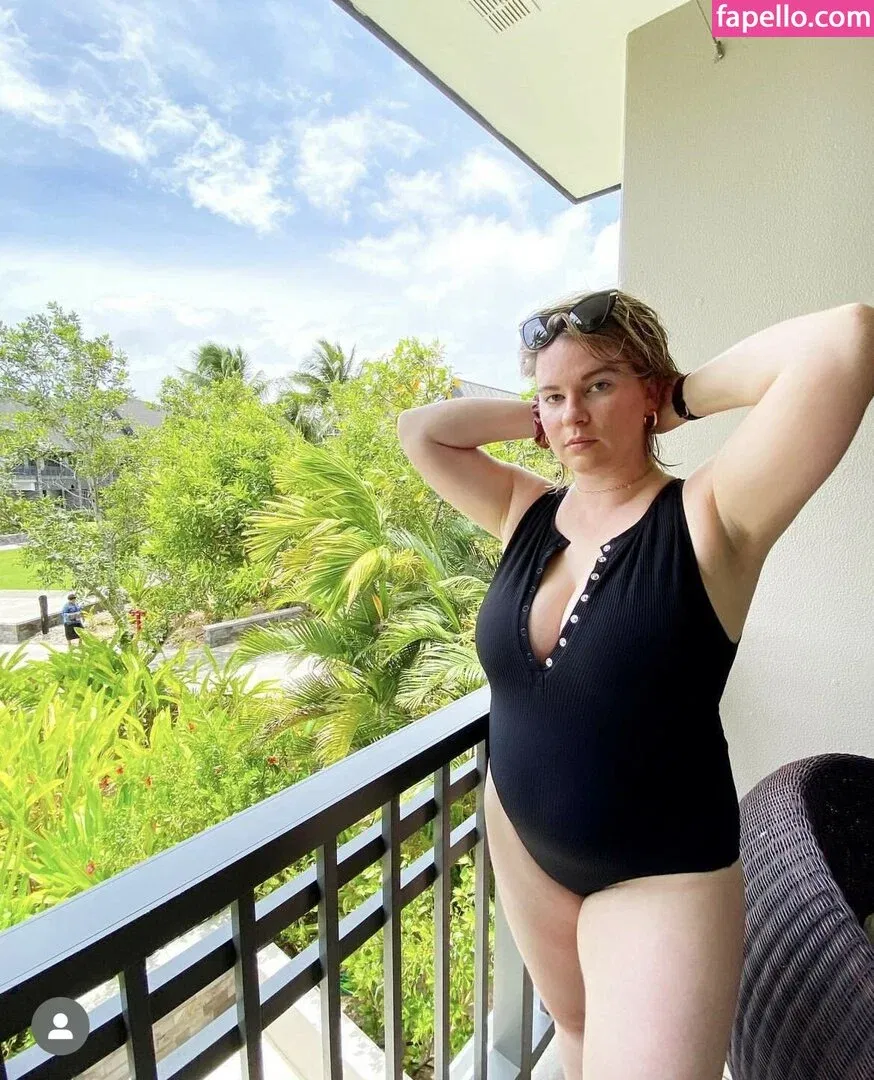 Tori Dunlap Onlyfans Photo Gallery 