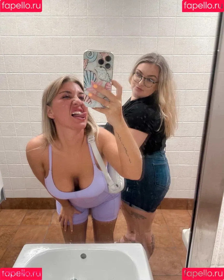 Lara Juicy Onlyfans Photo Gallery 