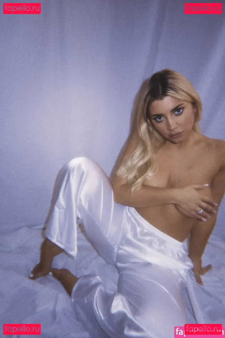 Lara Juicy Onlyfans Photo Gallery 