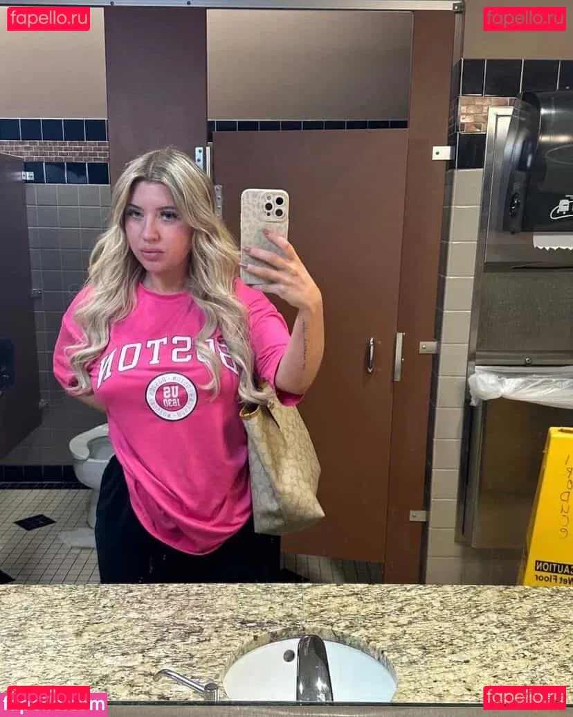 Lara Juicy Onlyfans Photo Gallery 