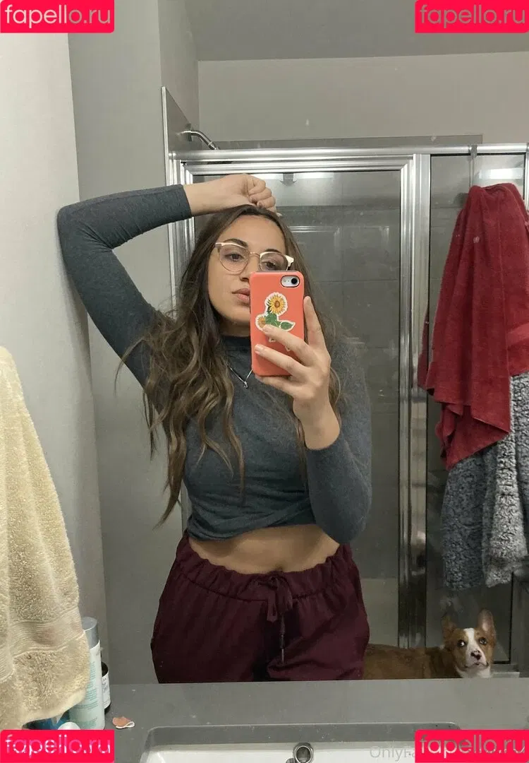 t4ych4 Onlyfans Photo Gallery 