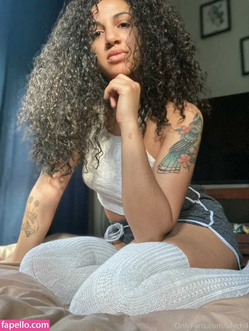 t4ych4 Onlyfans Photo Gallery 