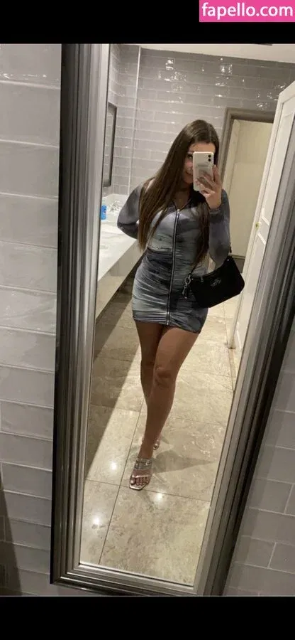 Lulu Love Onlyfans Photo Gallery 