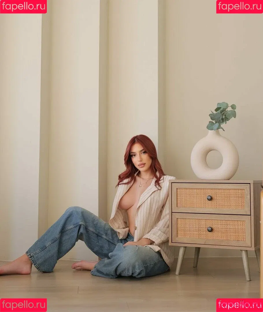 May Arev Onlyfans Photo Gallery 