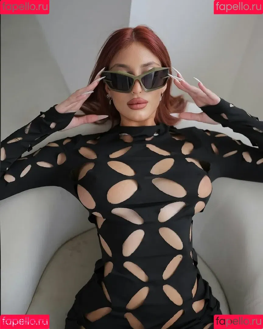 May Arev Onlyfans Photo Gallery 