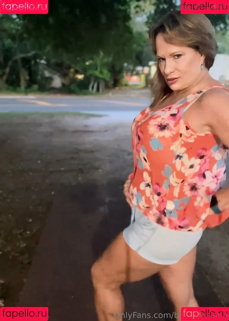 bbcloveslana Onlyfans Photo Gallery 