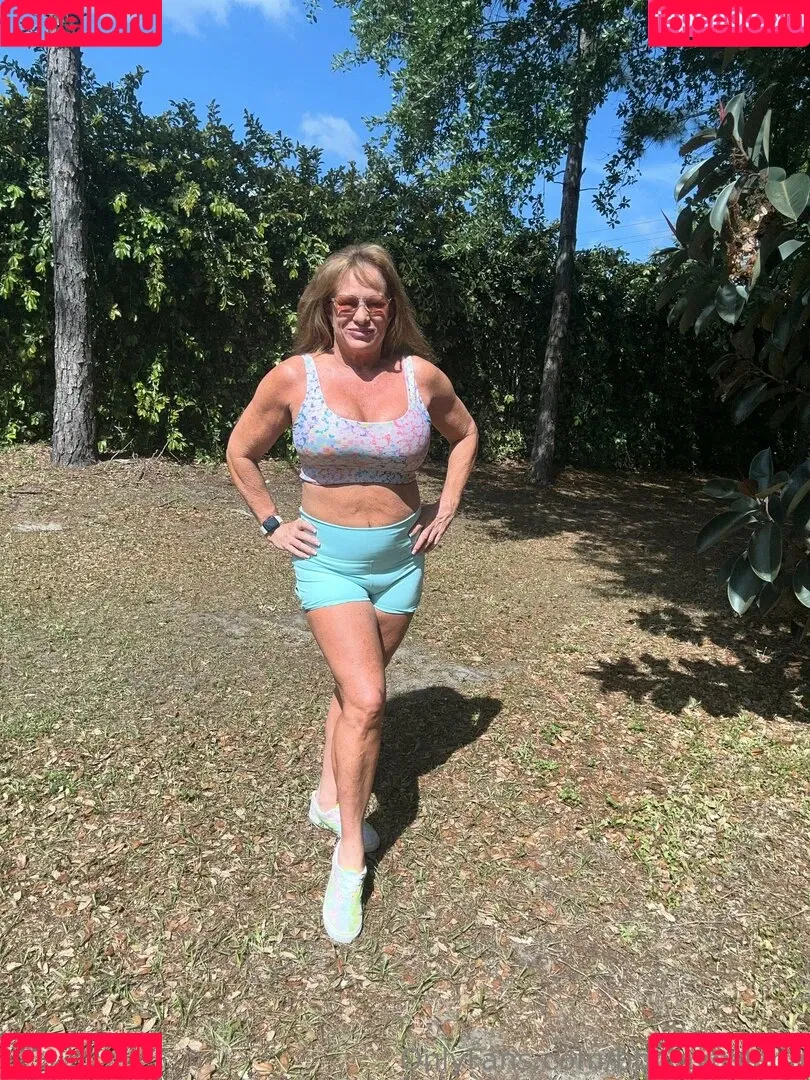 bbcloveslana Onlyfans Photo Gallery 