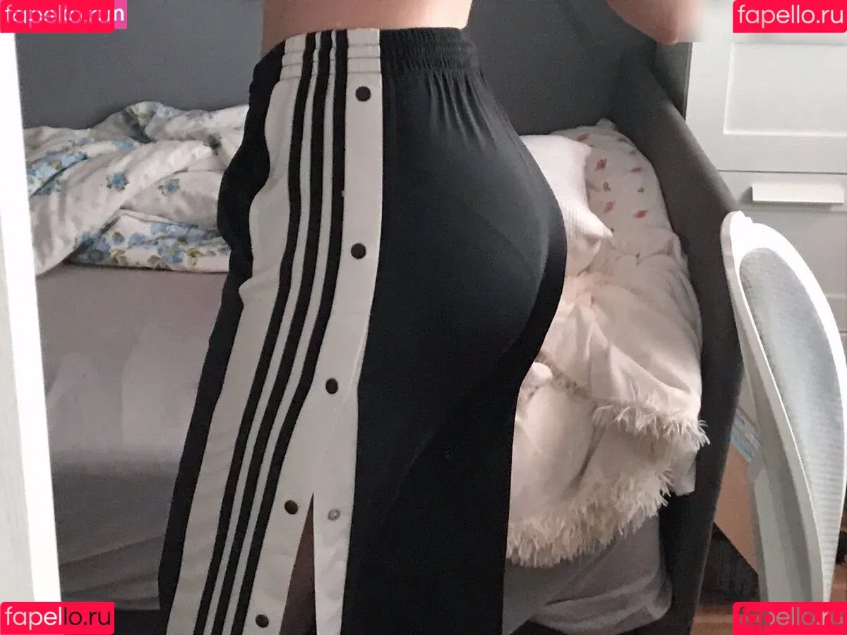 Request Kyermi/Lyreami Onlyfans Photo Gallery 
