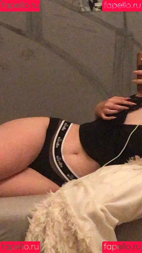 Request Kyermi/Lyreami Onlyfans Photo Gallery 