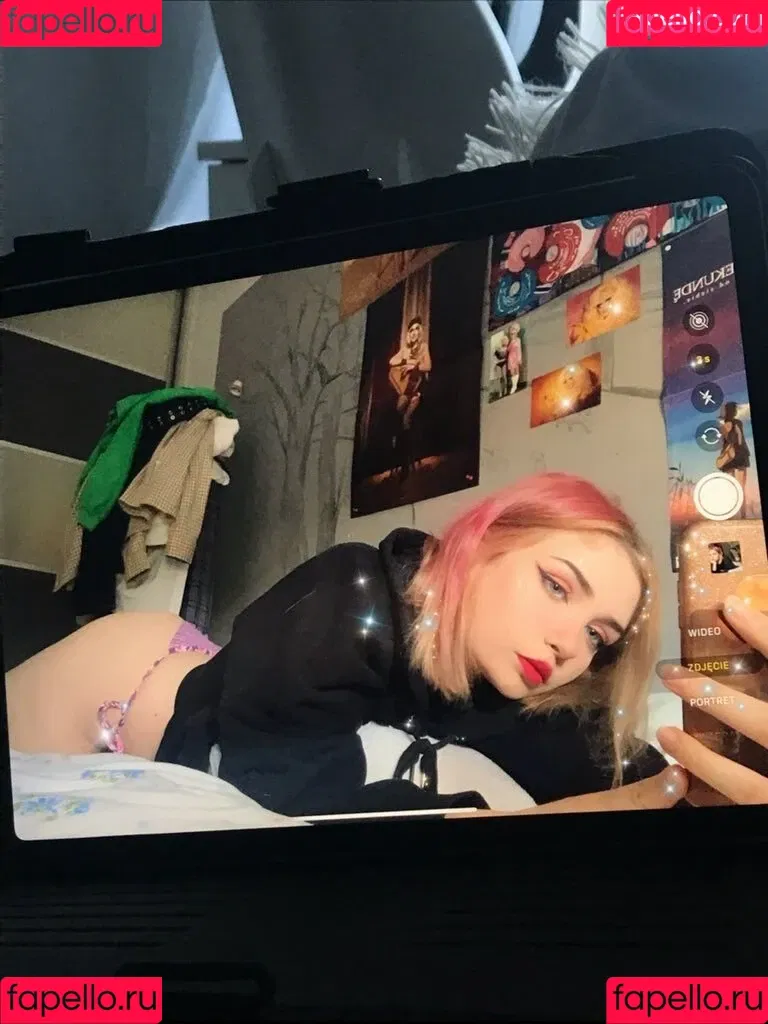 Request Kyermi/Lyreami Onlyfans Photo Gallery 