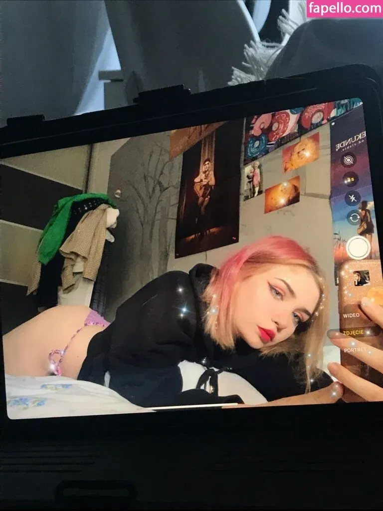 Request Kyermi/Lyreami Onlyfans Photo Gallery 