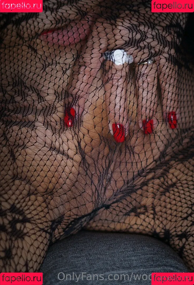 Julia Woo Onlyfans Photo Gallery 