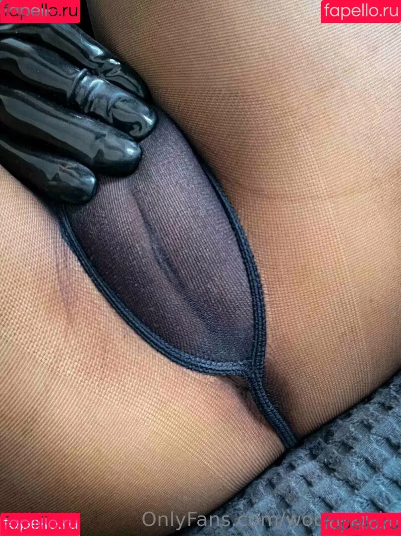 Julia Woo Onlyfans Photo Gallery 