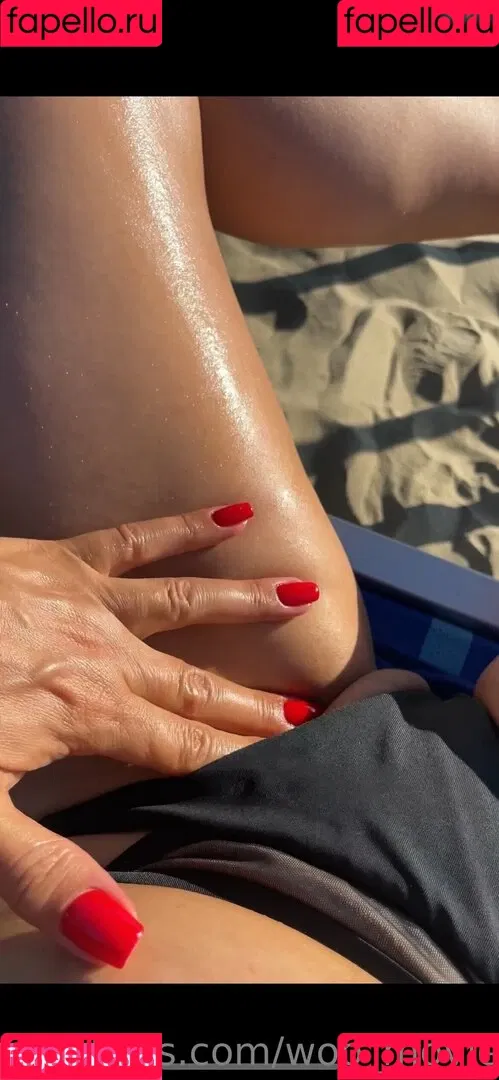 Julia Woo Onlyfans Photo Gallery 