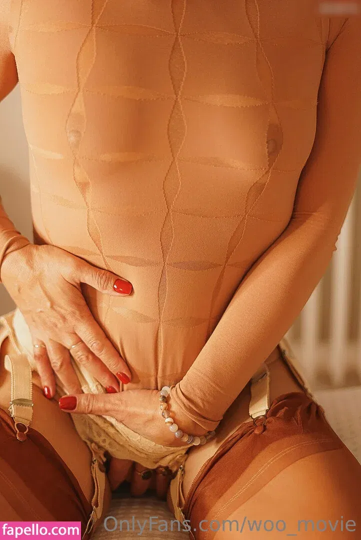 Julia Woo Onlyfans Photo Gallery 