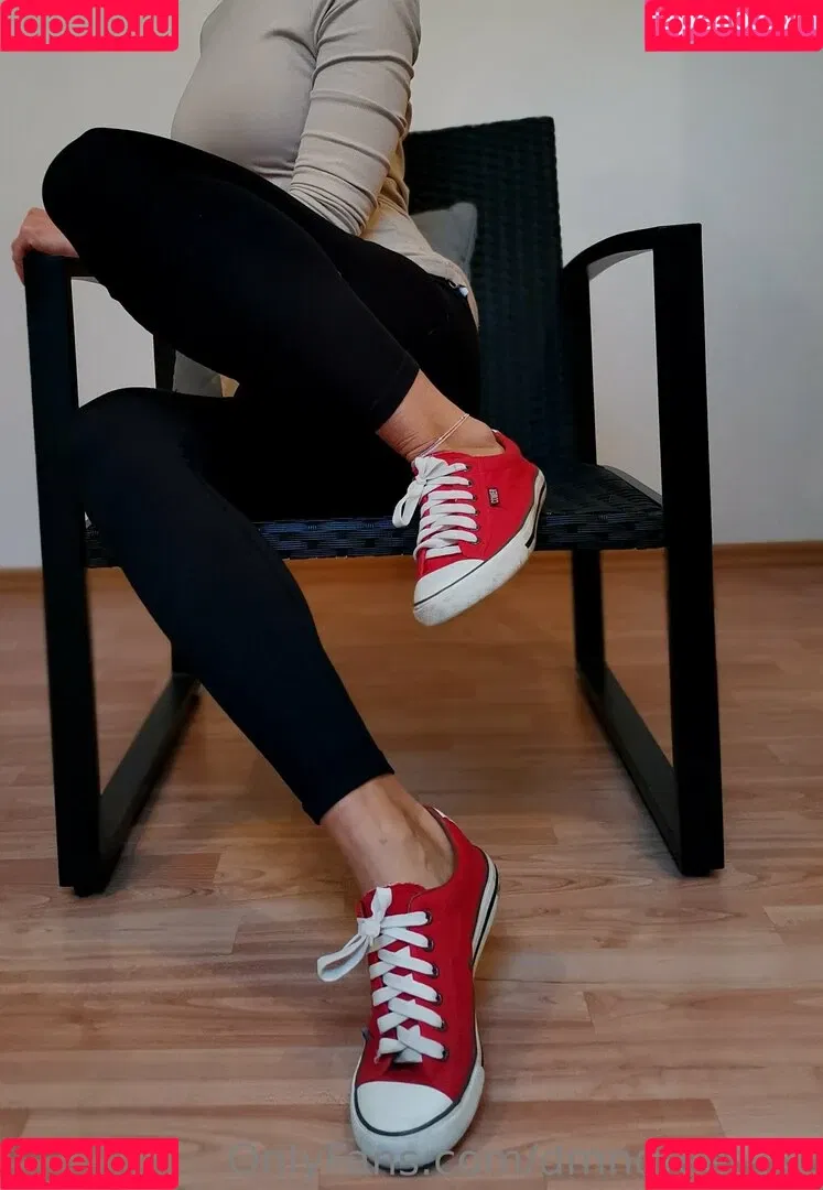 dmndfeetexc Onlyfans Photo Gallery 