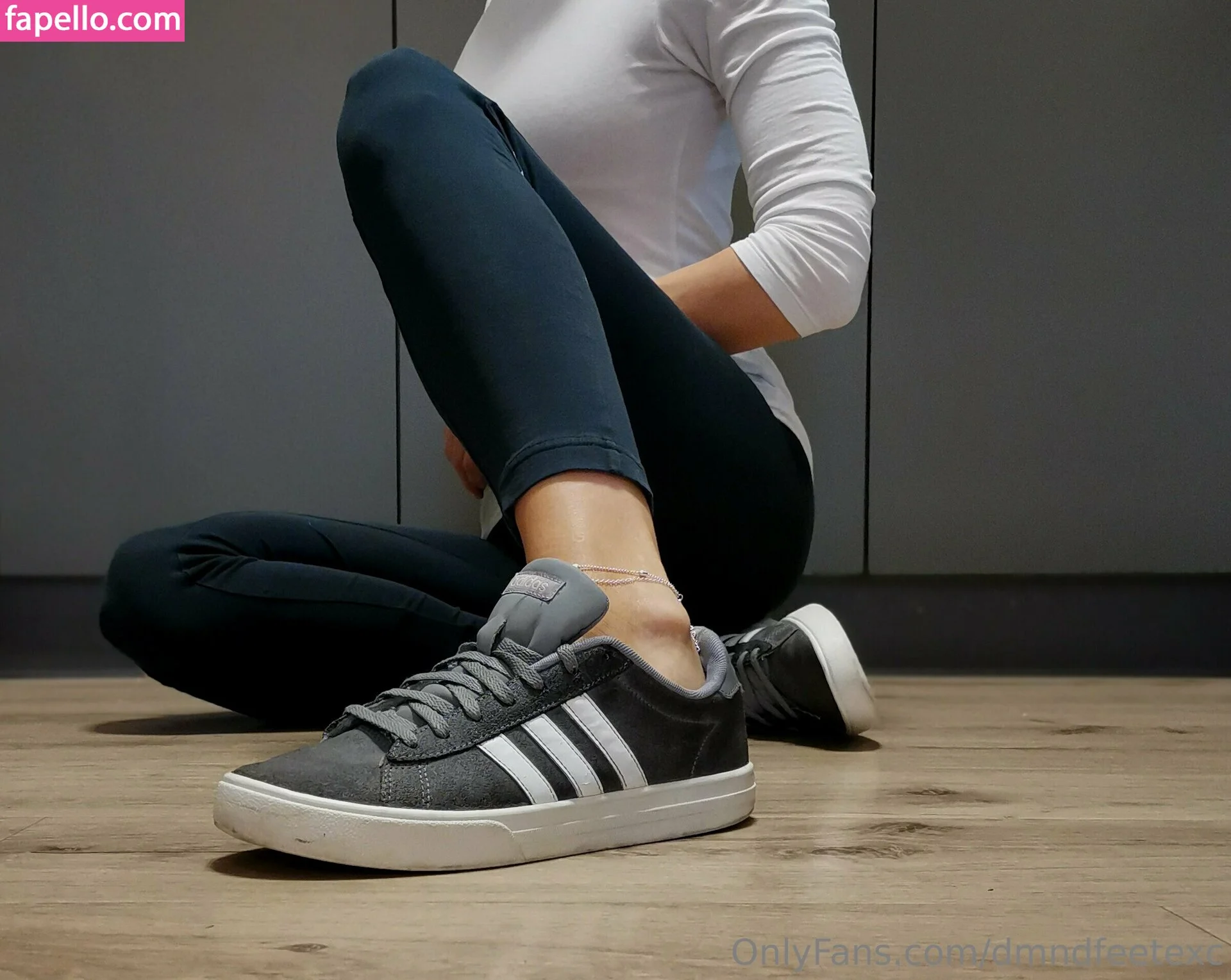 dmndfeetexc Onlyfans Photo Gallery 