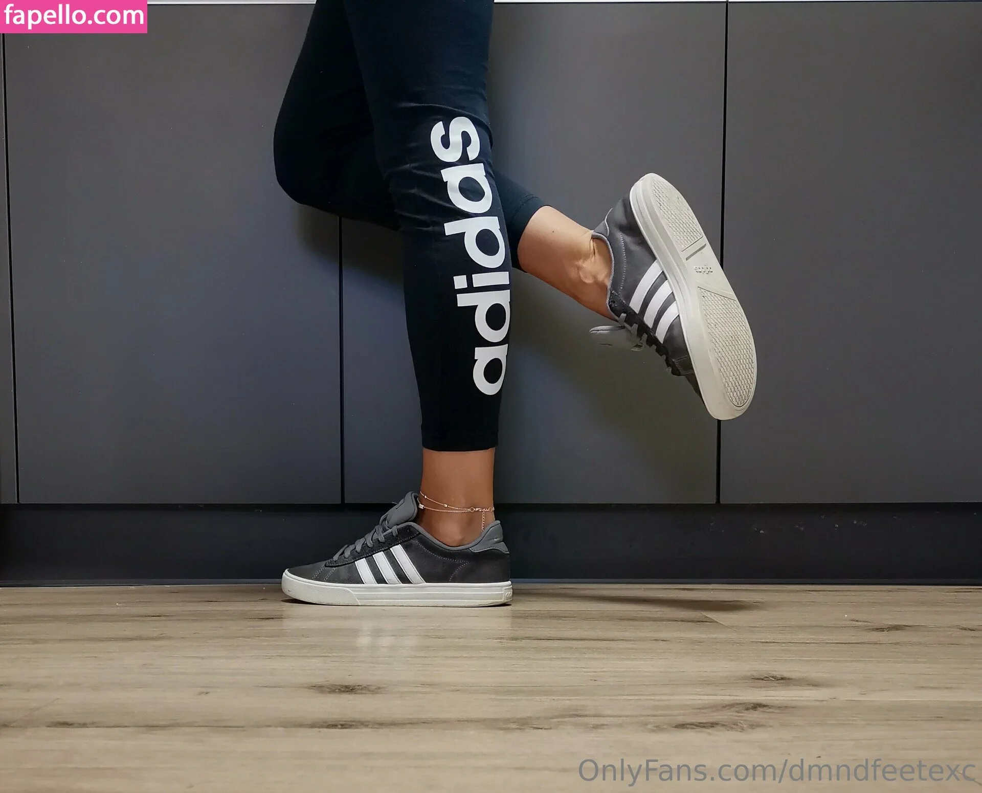 dmndfeetexc Onlyfans Photo Gallery 