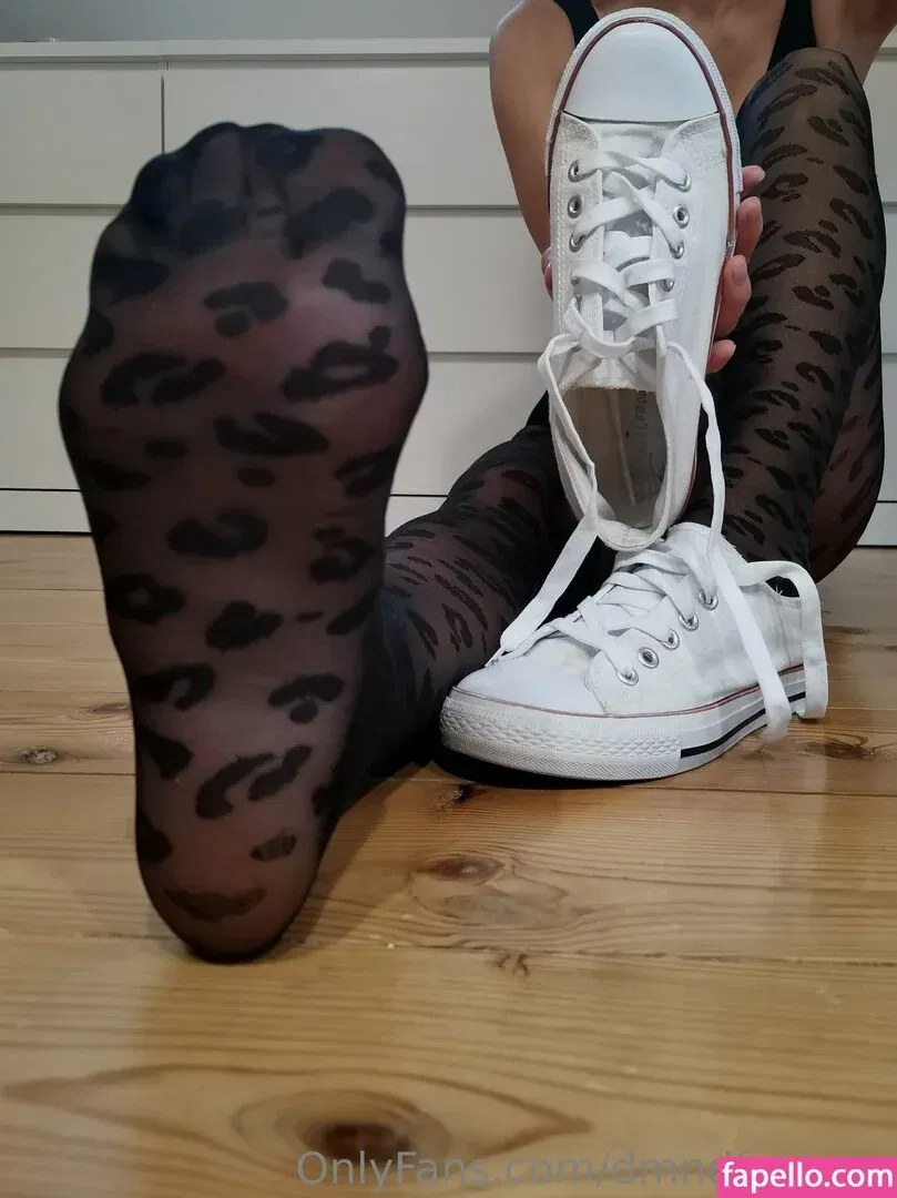 dmndfeetexc Onlyfans Photo Gallery 