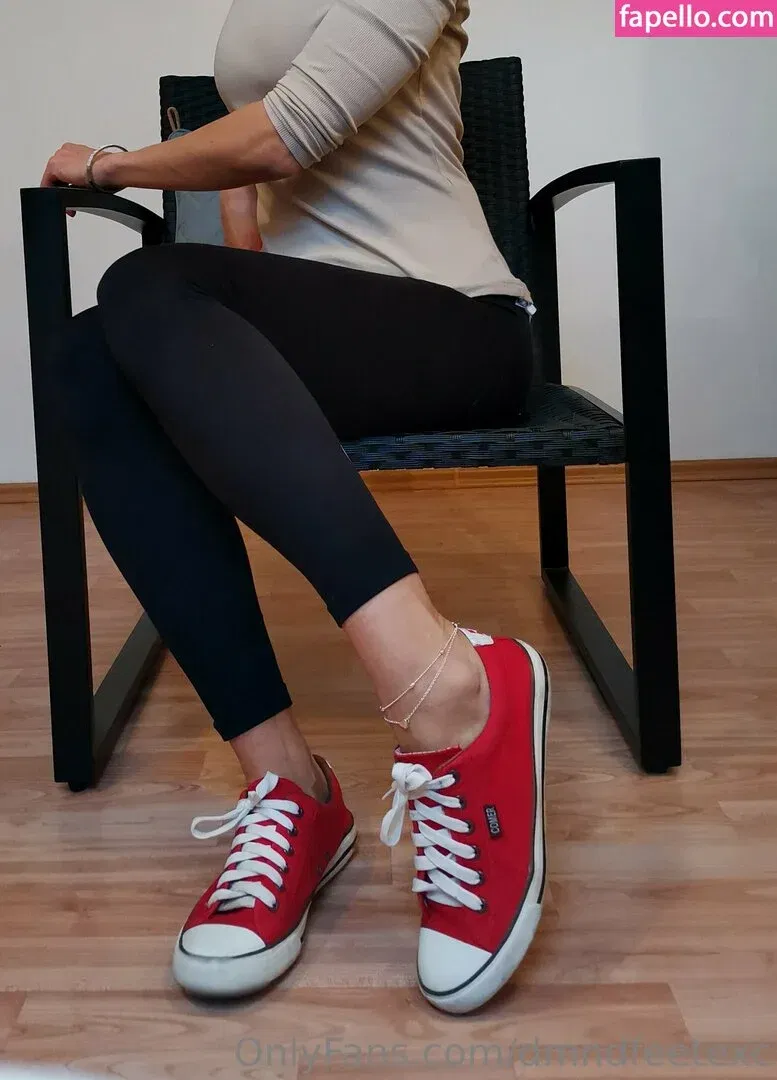 dmndfeetexc Onlyfans Photo Gallery 