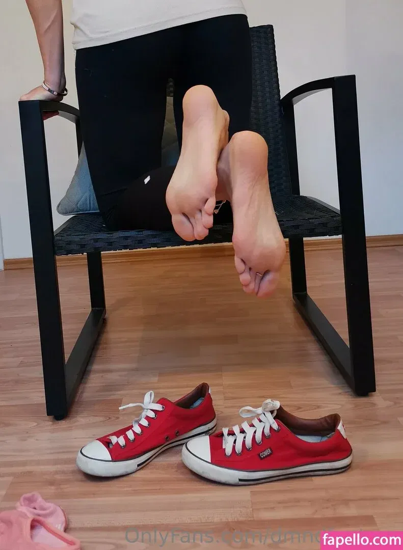 dmndfeetexc Onlyfans Photo Gallery 