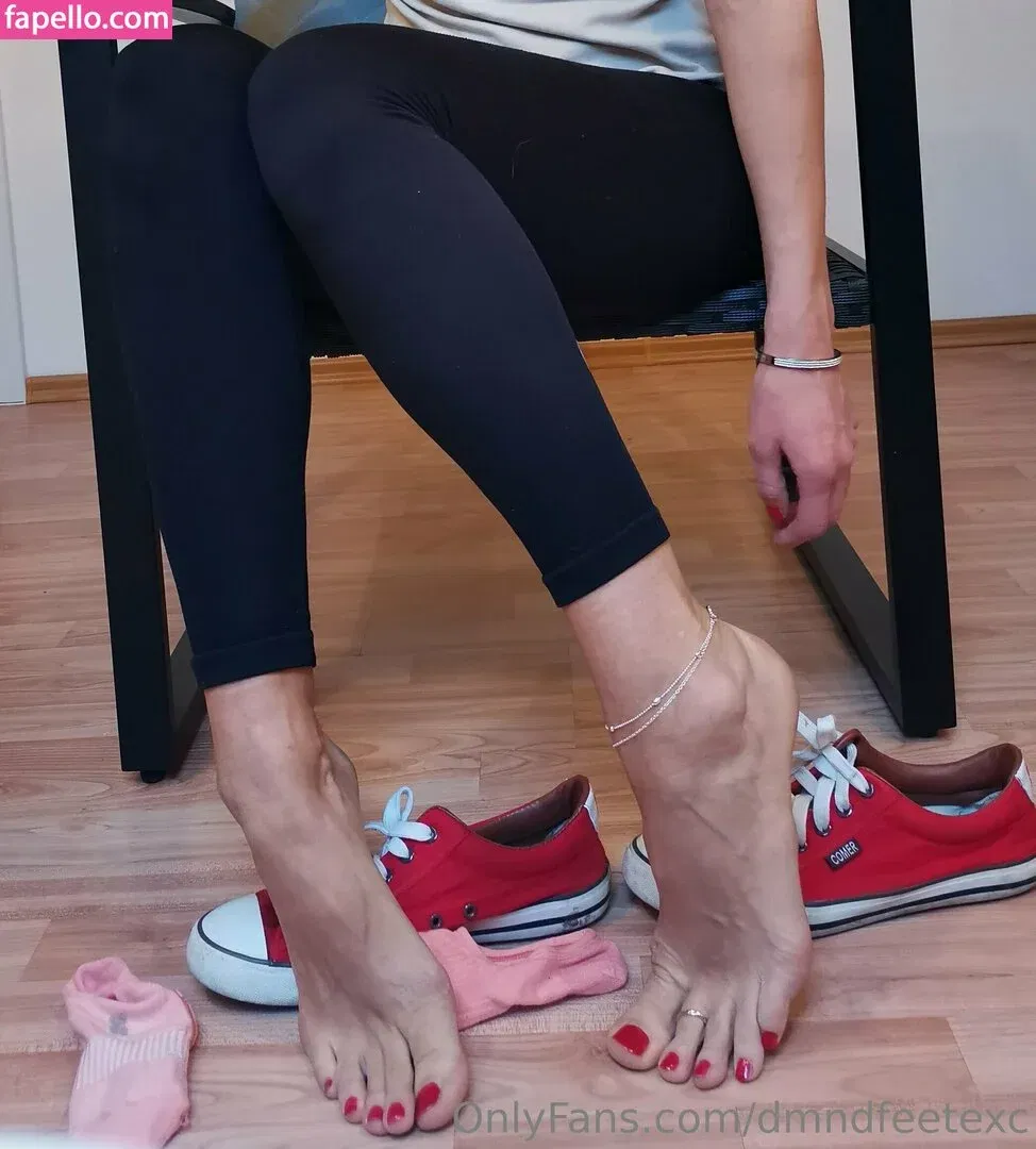 dmndfeetexc Onlyfans Photo Gallery 