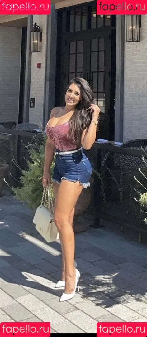 Nikki Waka Onlyfans Photo Gallery 