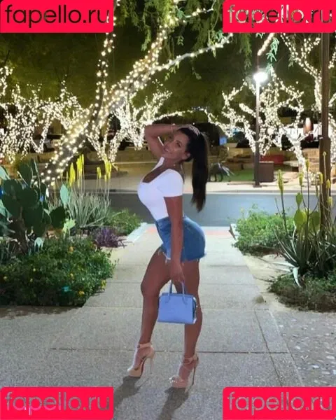 Nikki Waka Onlyfans Photo Gallery 
