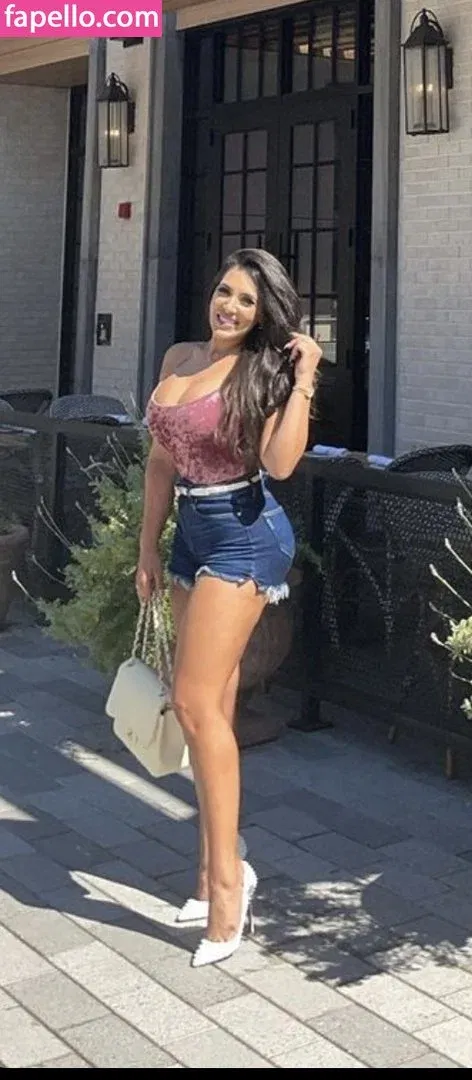 Nikki Waka Onlyfans Photo Gallery 