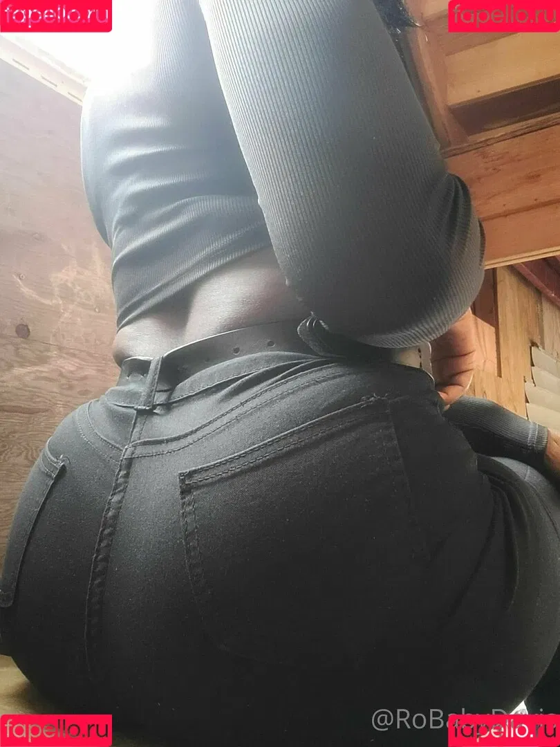 robaby Onlyfans Photo Gallery 