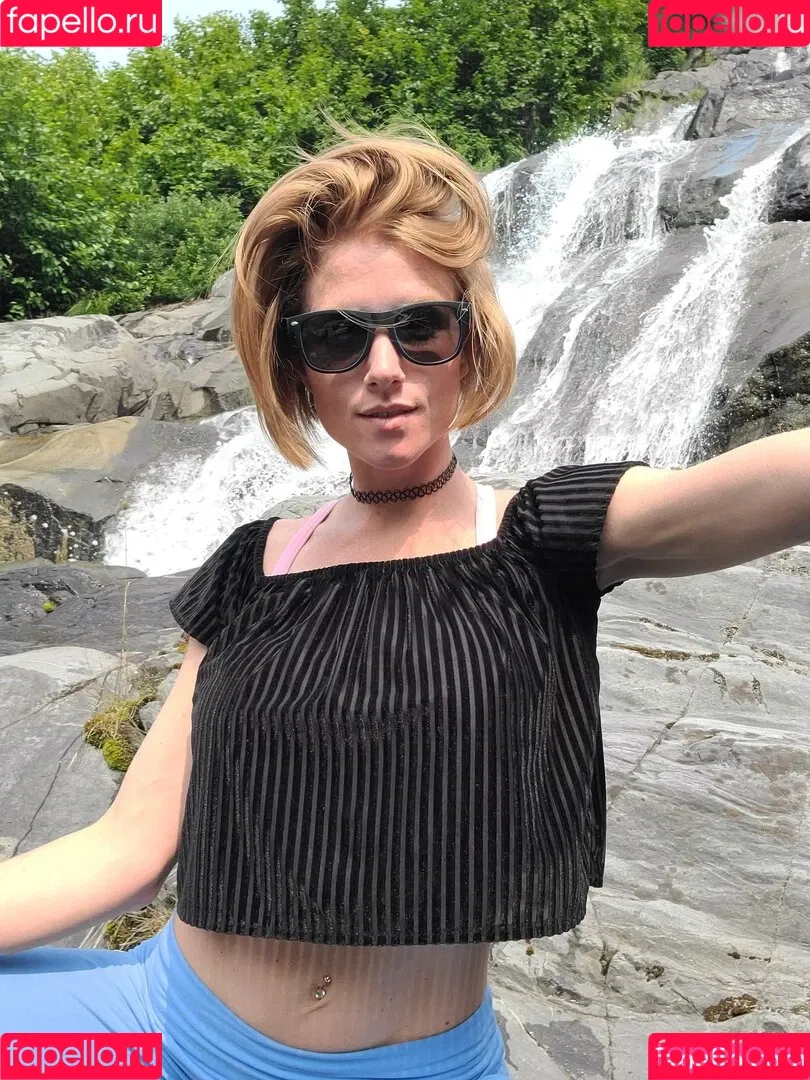 Akgingersnaps Onlyfans Photo Gallery 
