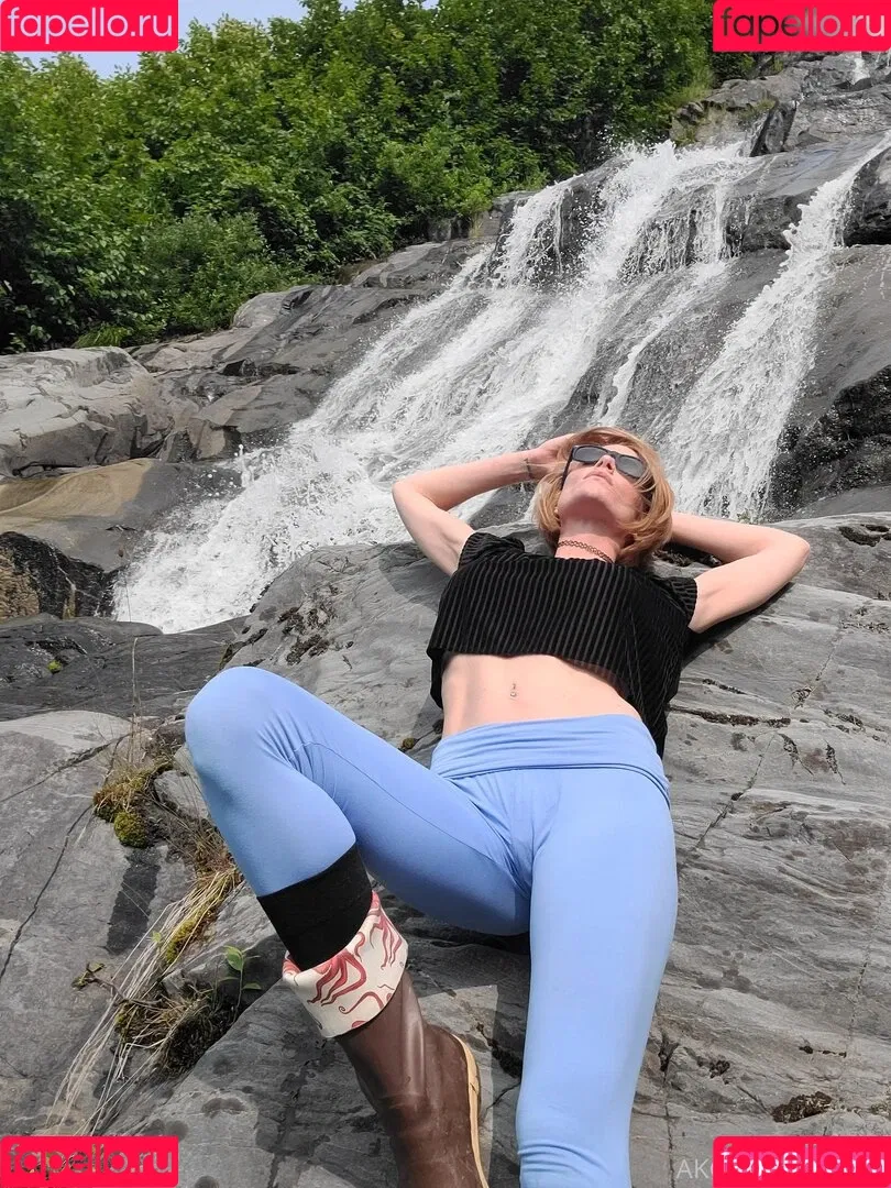 Akgingersnaps Onlyfans Photo Gallery 