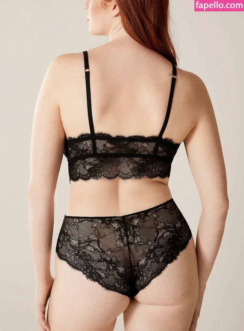 Thali Bouchard Onlyfans Photo Gallery 