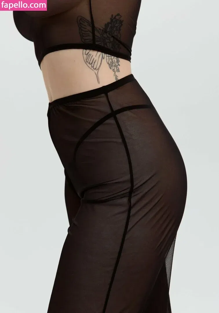 Thali Bouchard Onlyfans Photo Gallery 