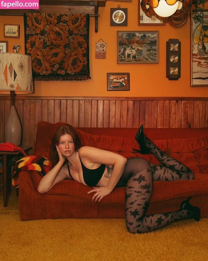 Thali Bouchard Onlyfans Photo Gallery 